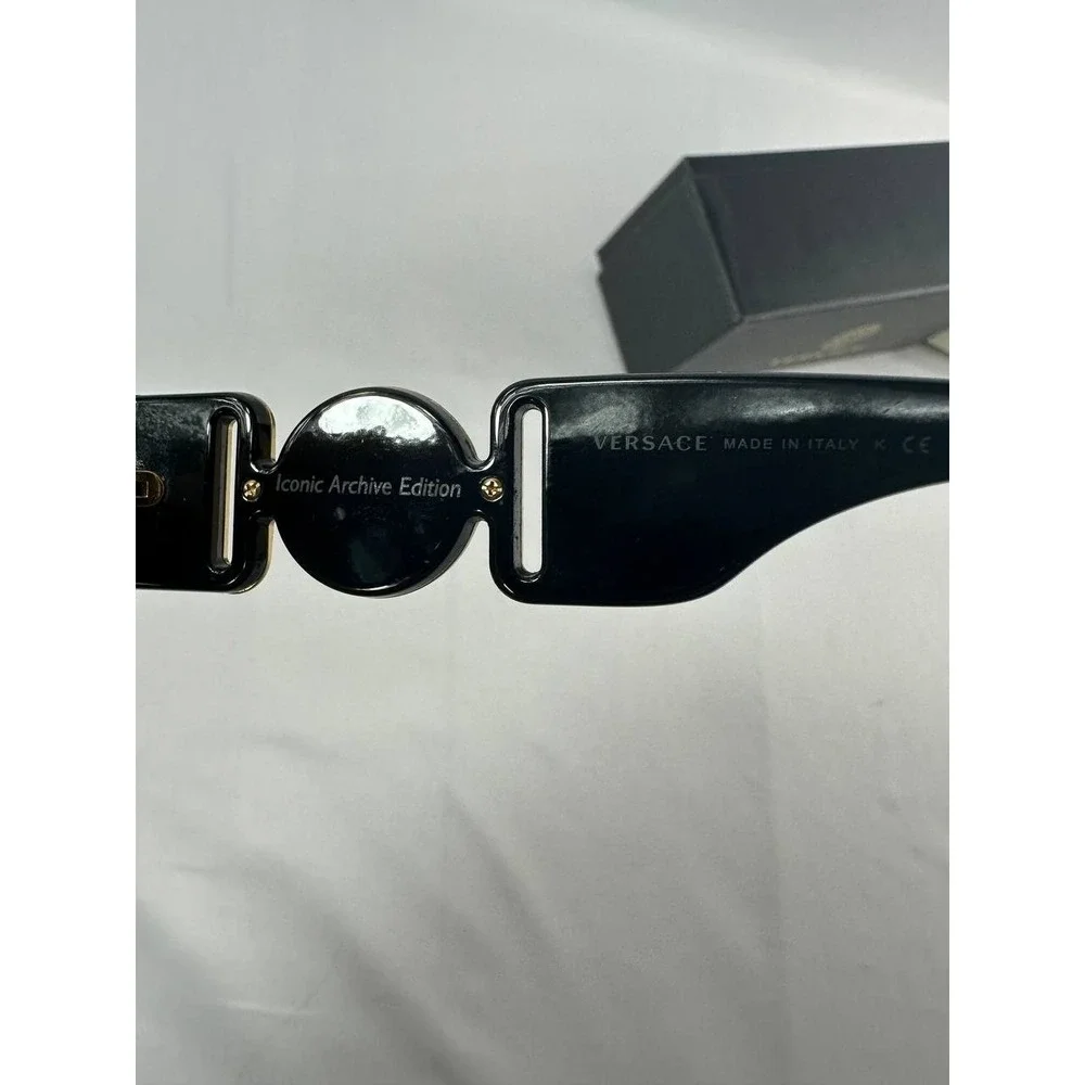 Versace MOD 4265 Iconic Archive Edition Medusa Sunglasses with Case